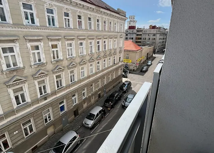Private 1br Value W Kitchenette And Walk To Tram Viena